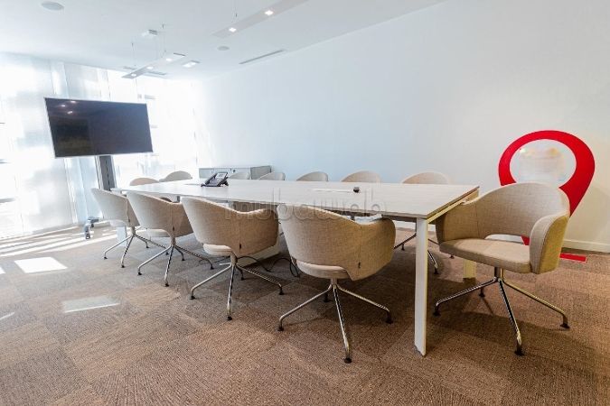 Oficinas en alquiler en Casablanca Marina. Area 1045 m². Doble acristalamiento y calefacción central. 