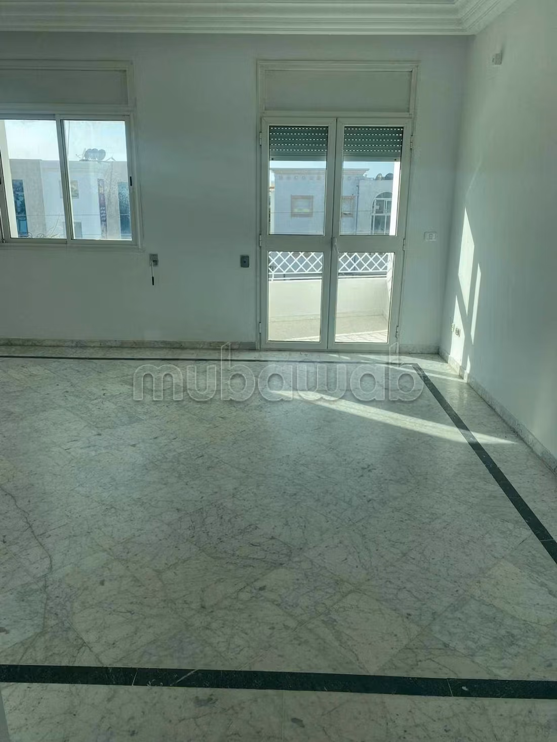 A louer apparemment s3 au 2 eme etage a Soukra