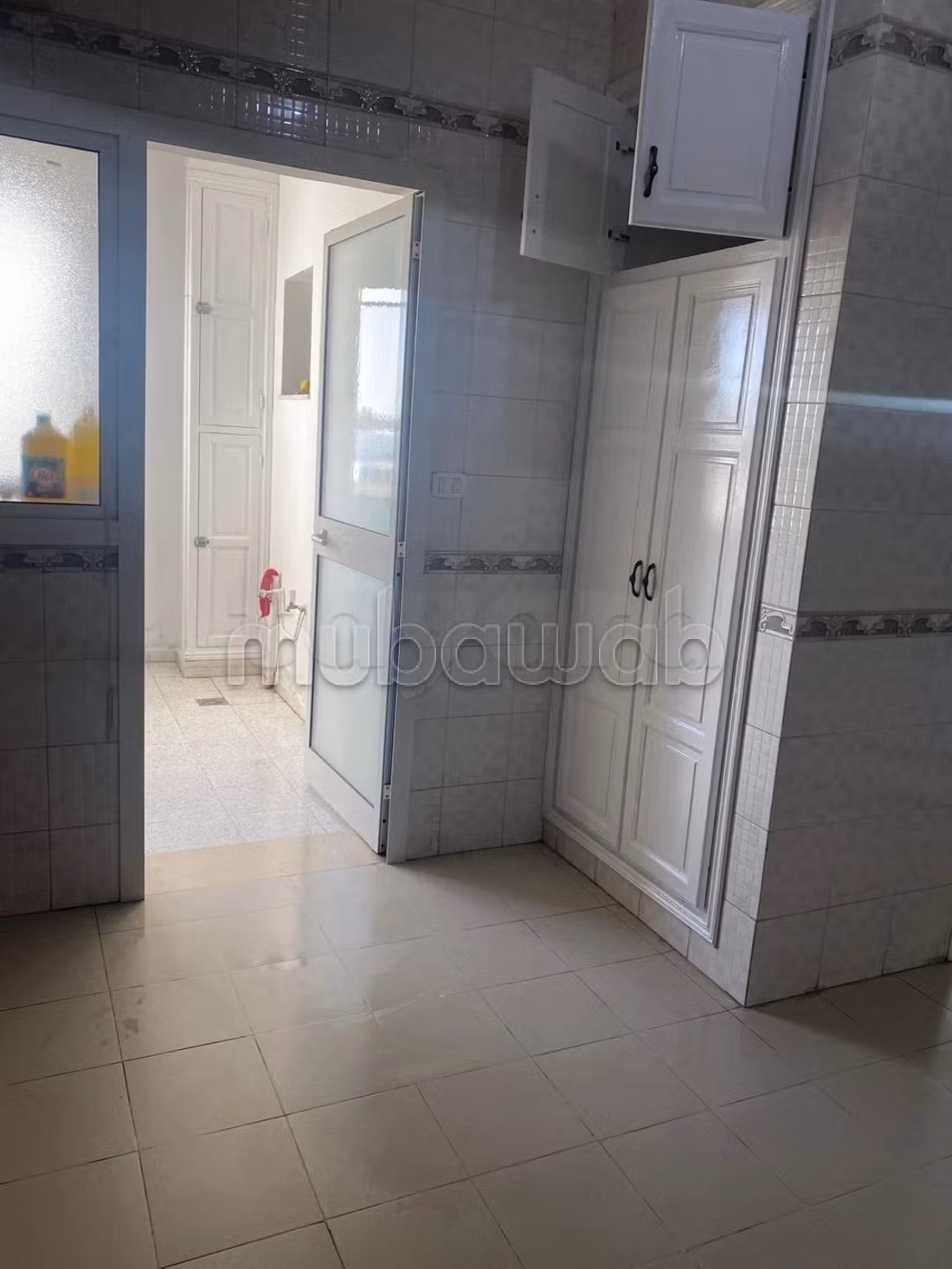A louer apparemment s3 au 2 eme etage a Soukra