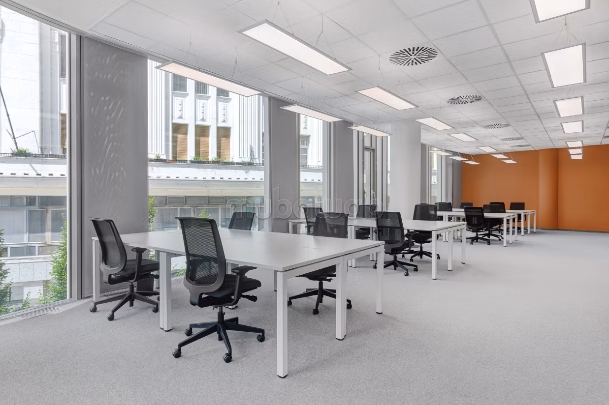 Bureau à louer pour 10 à Tunis, Av. De La Monnaie