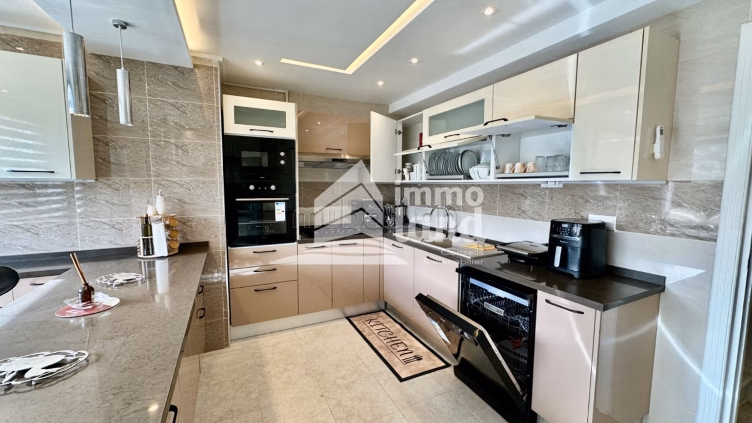 Duplex S3 arredato mai abitato con vista mare a Gammarth superiore
