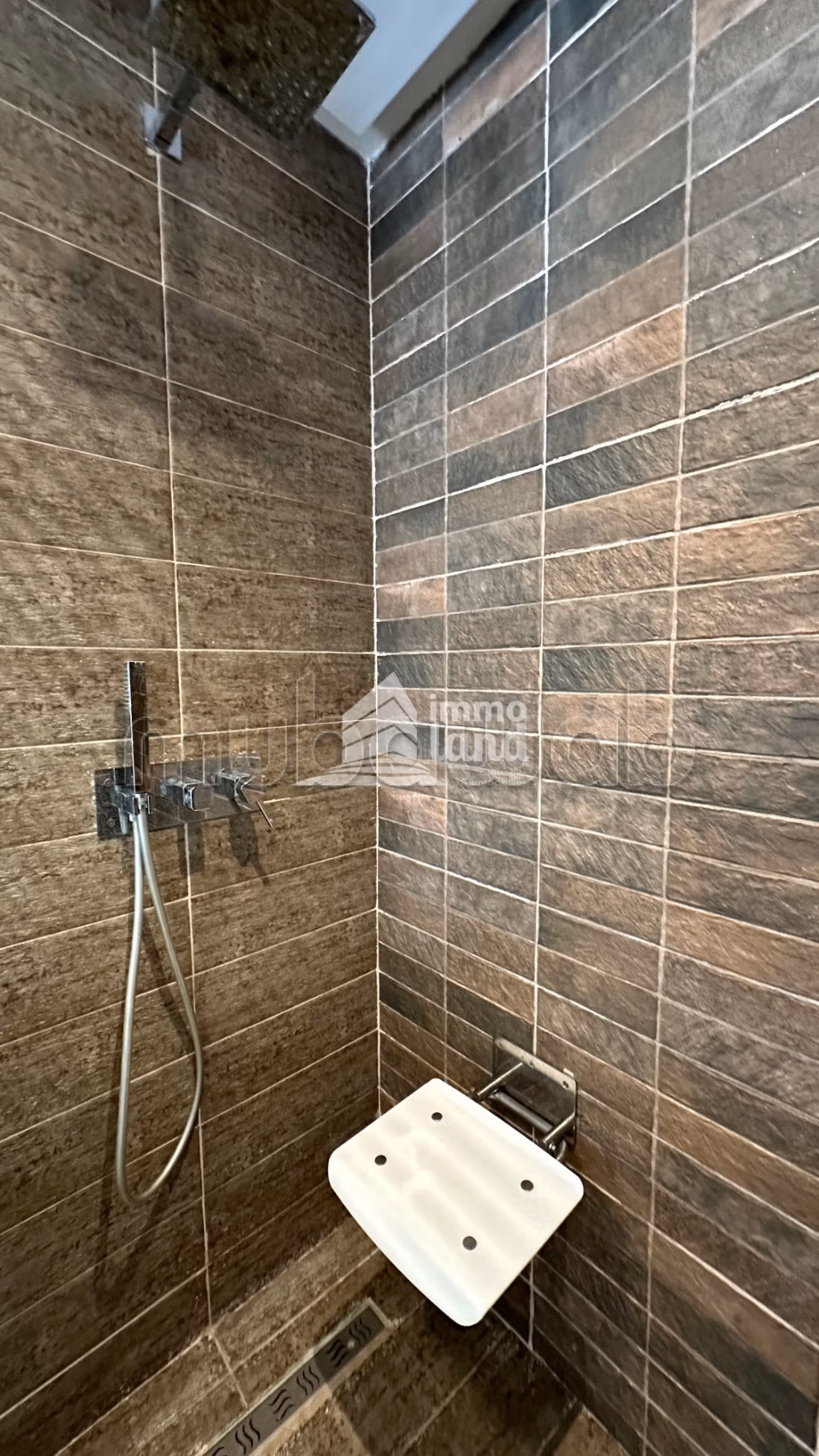 Duplex S3 arredato mai abitato con vista mare a Gammarth superiore