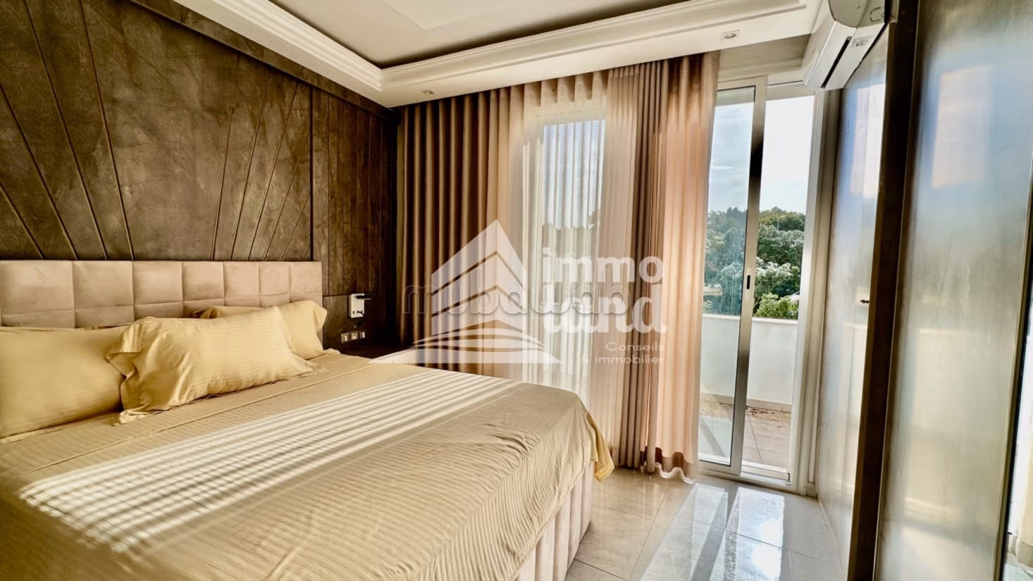 Duplex S3 arredato mai abitato con vista mare a Gammarth superiore