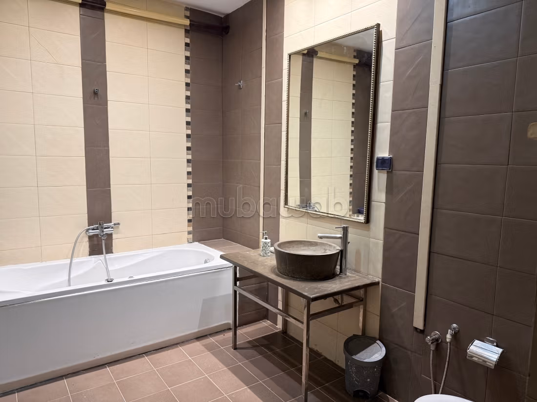 Villa S3 avec piscine et jardin, Gammarth Sup