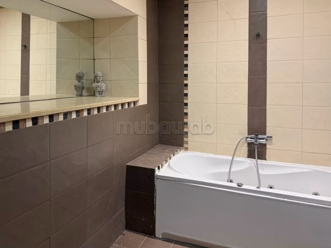 Villa S3 avec piscine et jardin, Gammarth Sup