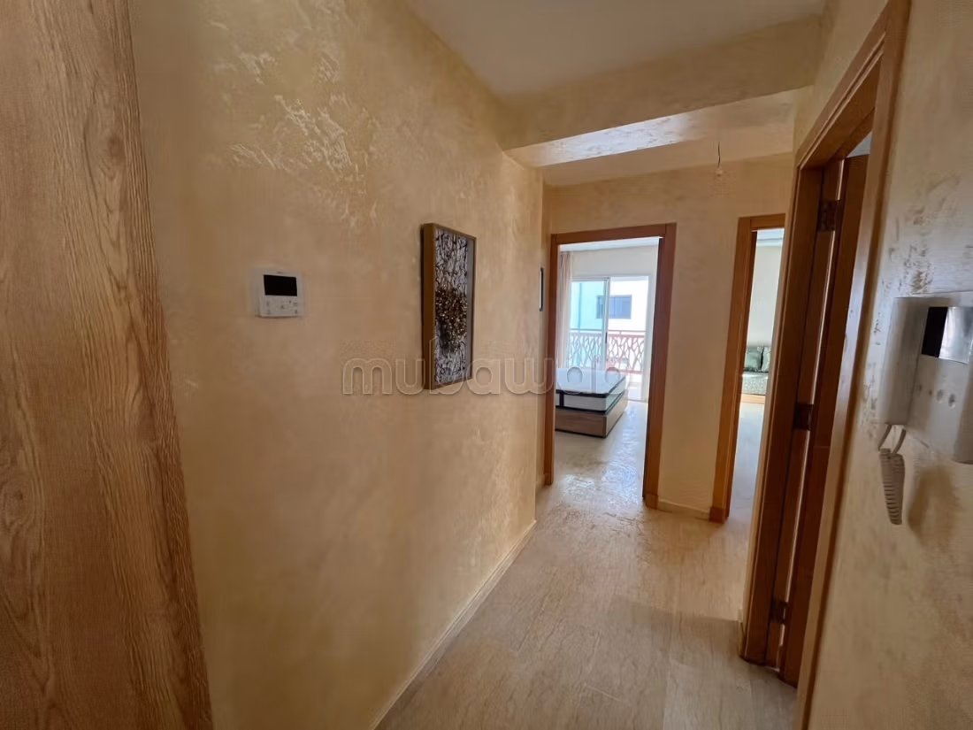 Affitto di un bellissimo appartamento a Du Golf. 4 ampi locali. ammobiliato. 
