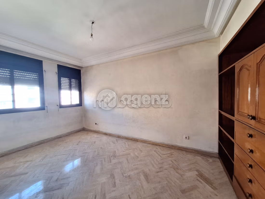 Appartement 230 m² à Les Hôpitaux — 15