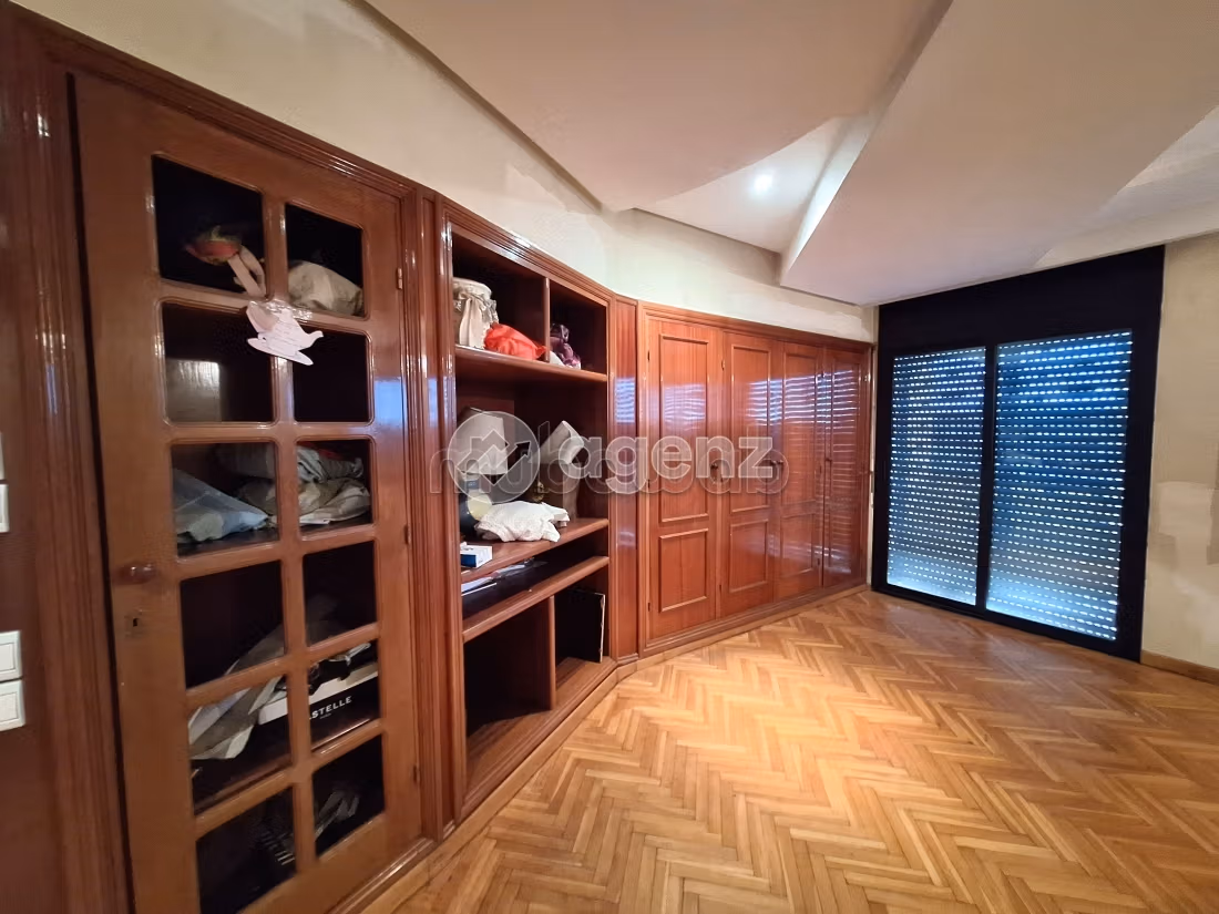 Appartement à vendre 230 m², 4 chambres Les Hôpitaux Casablanca — 6