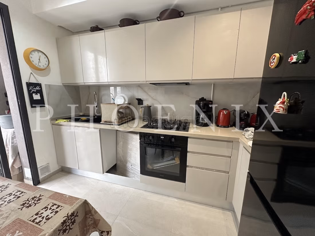 Appartement S2 meublé avec terrasse aux JDC