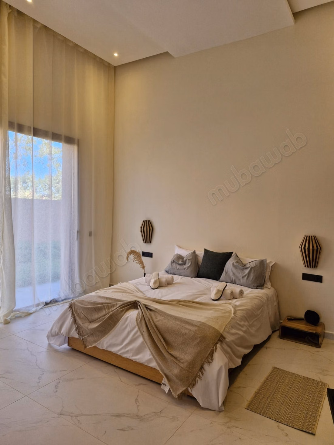 Villa de luxe à vendre à Route Amizmiz. 4 belles chambres. Bien meublé