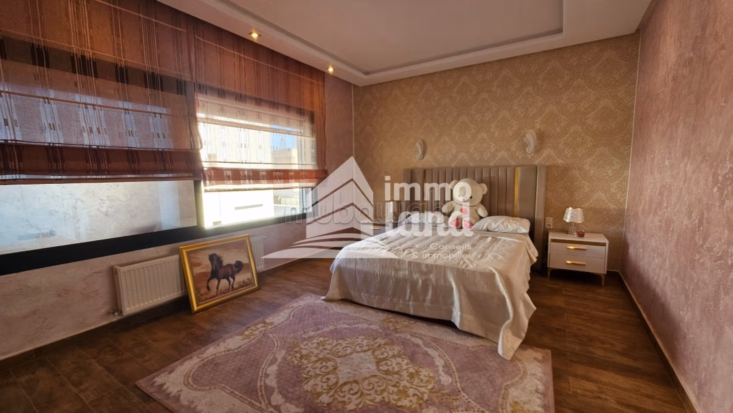 فيلا بمساحة 500 متر مربع مع مسبح في المرسى