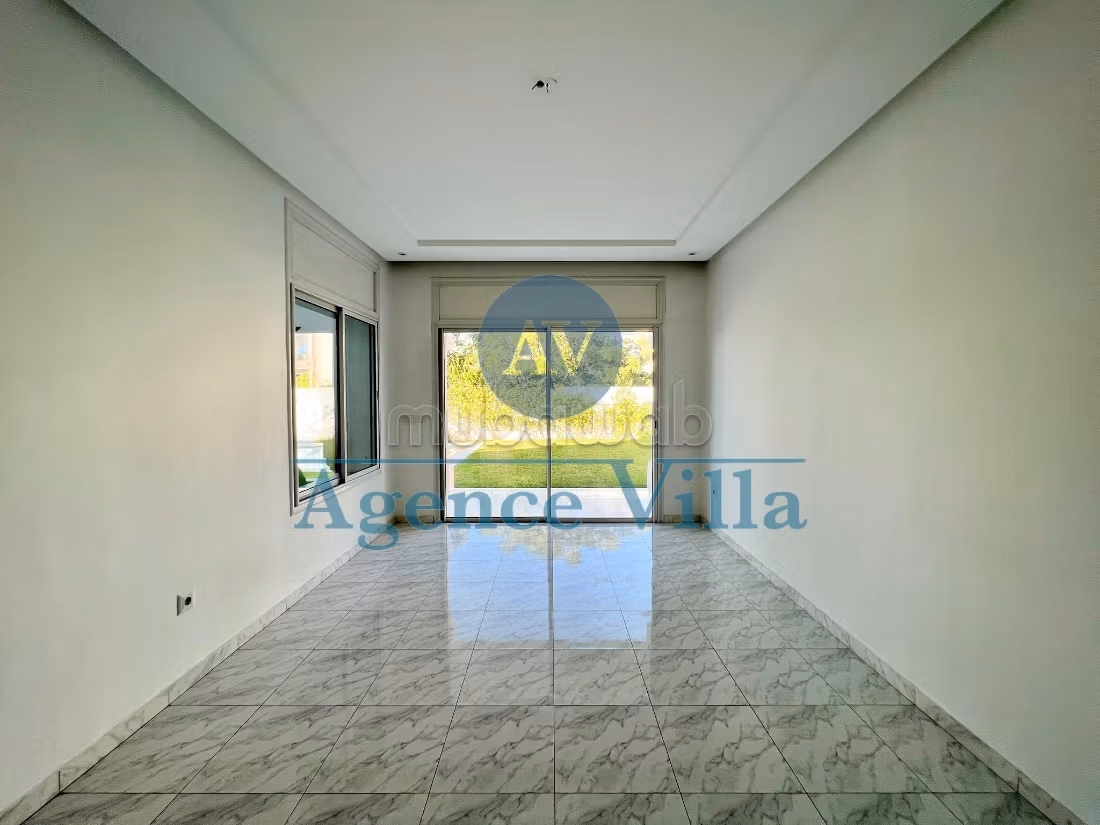 Villa s4 con piscina al lago2