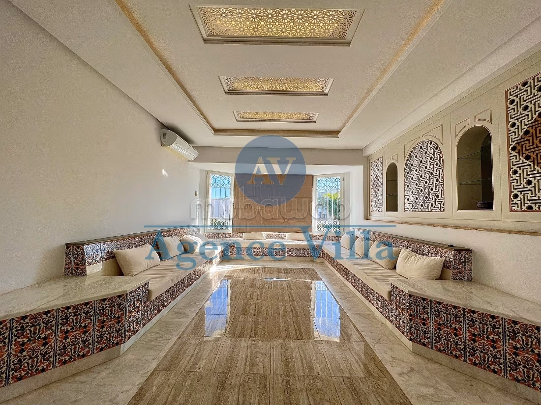 Villa s4 con piscina al lago2
