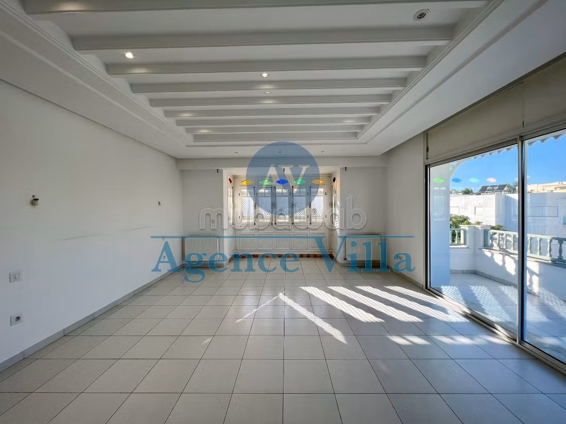Villa s4 con piscina al lago2