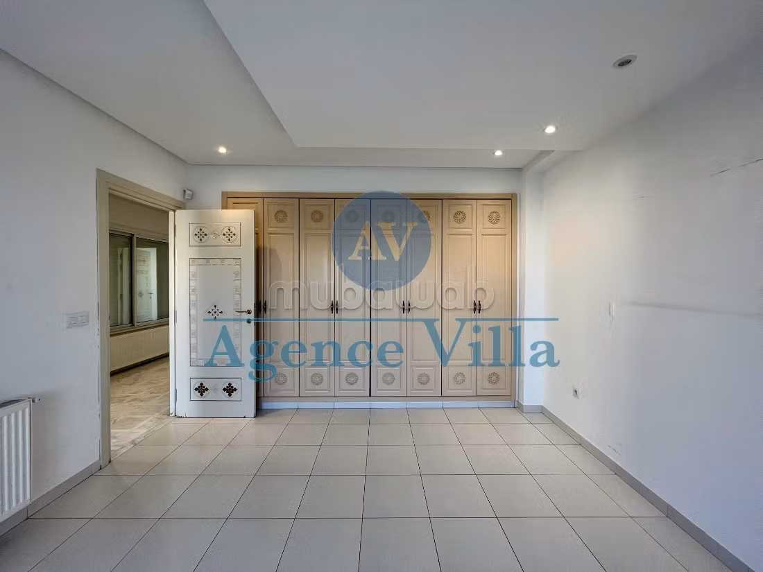 Villa s4 con piscina al lago2
