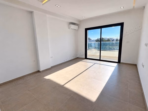 À louer étage de villa S3 Cité El Wafa AFH 2