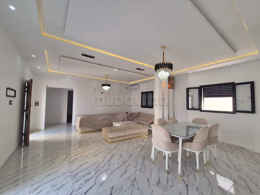 Fabulous villa for rent in Zone touristique. 2 rooms. Ample storage space