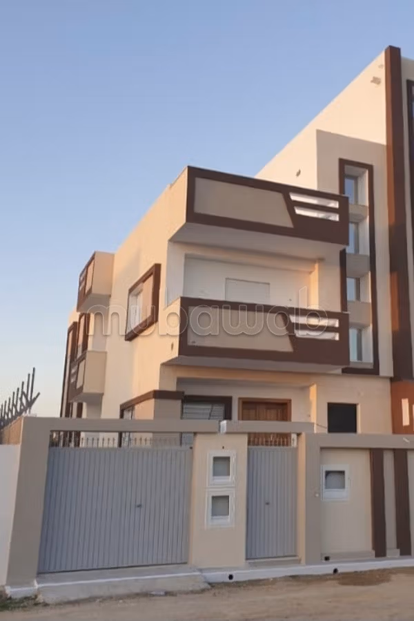 Immeuble situé à Chatt Mariem