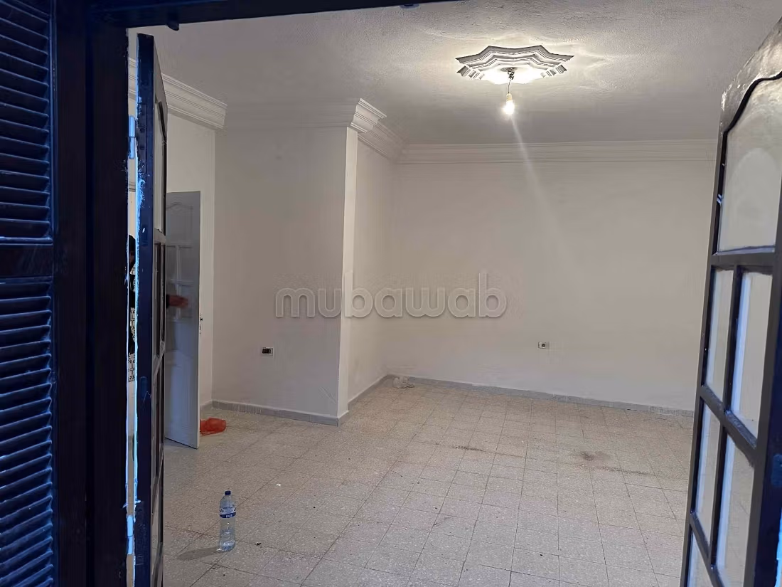 Villa sontuosa in affitto a Borj Louzir. Superficie 120 m². Bellissima terrazza e giardino