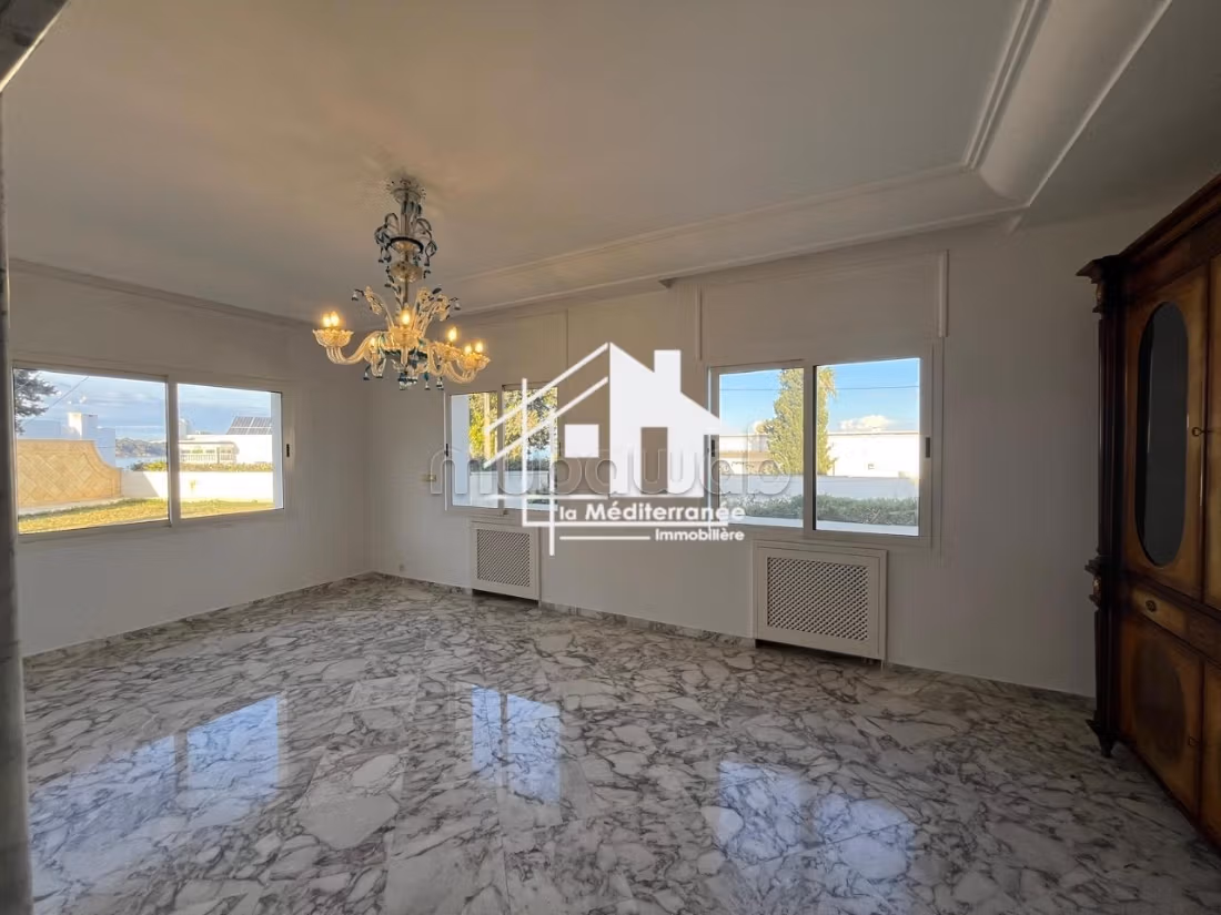 A louer une villa s6 à la Marsa cube