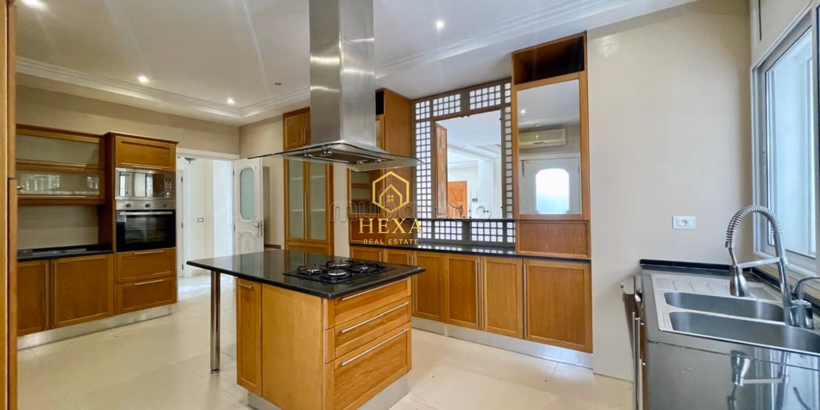 Villa S4 con piscina a Gammarth
