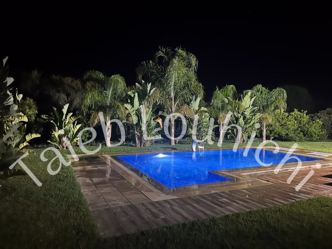 Villa di altissimo livello su 1 ettaro a Morneg