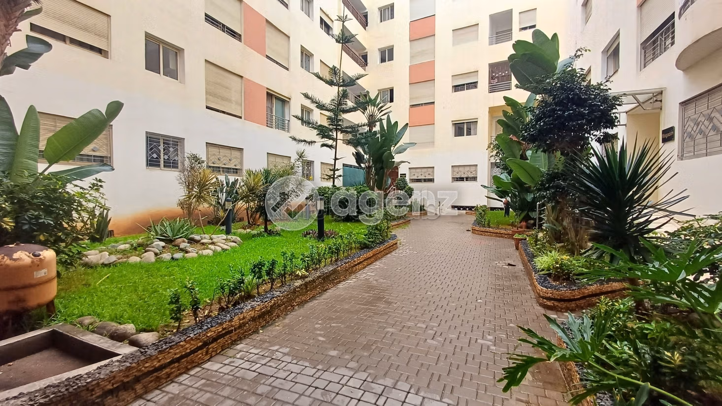 Appartement 103 m² à Bourgogne Ouest — 10
