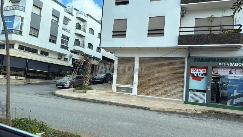 Locale in affitto - wifak - posizione ideale