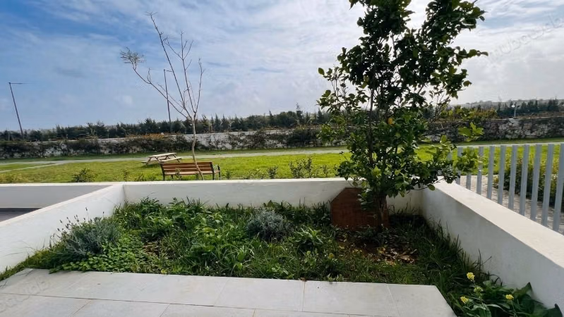 Triplex neuve à louer à Harhoura – Résidence sécurisée