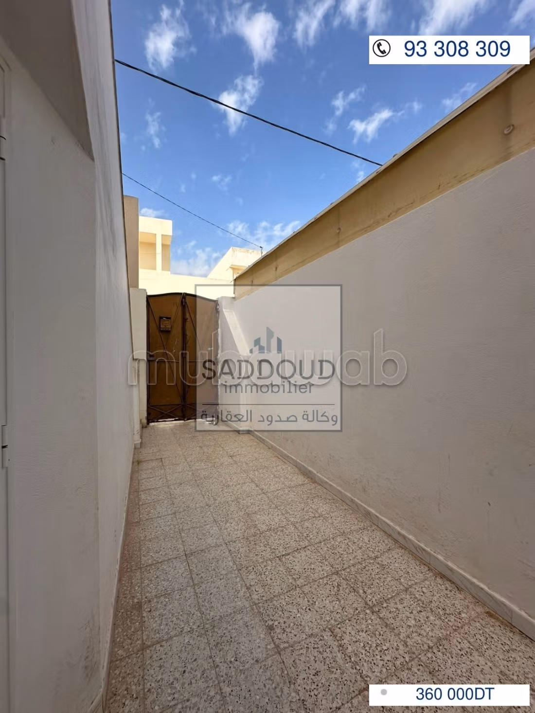 In vendita 2 case studio Strada El Ain km 4