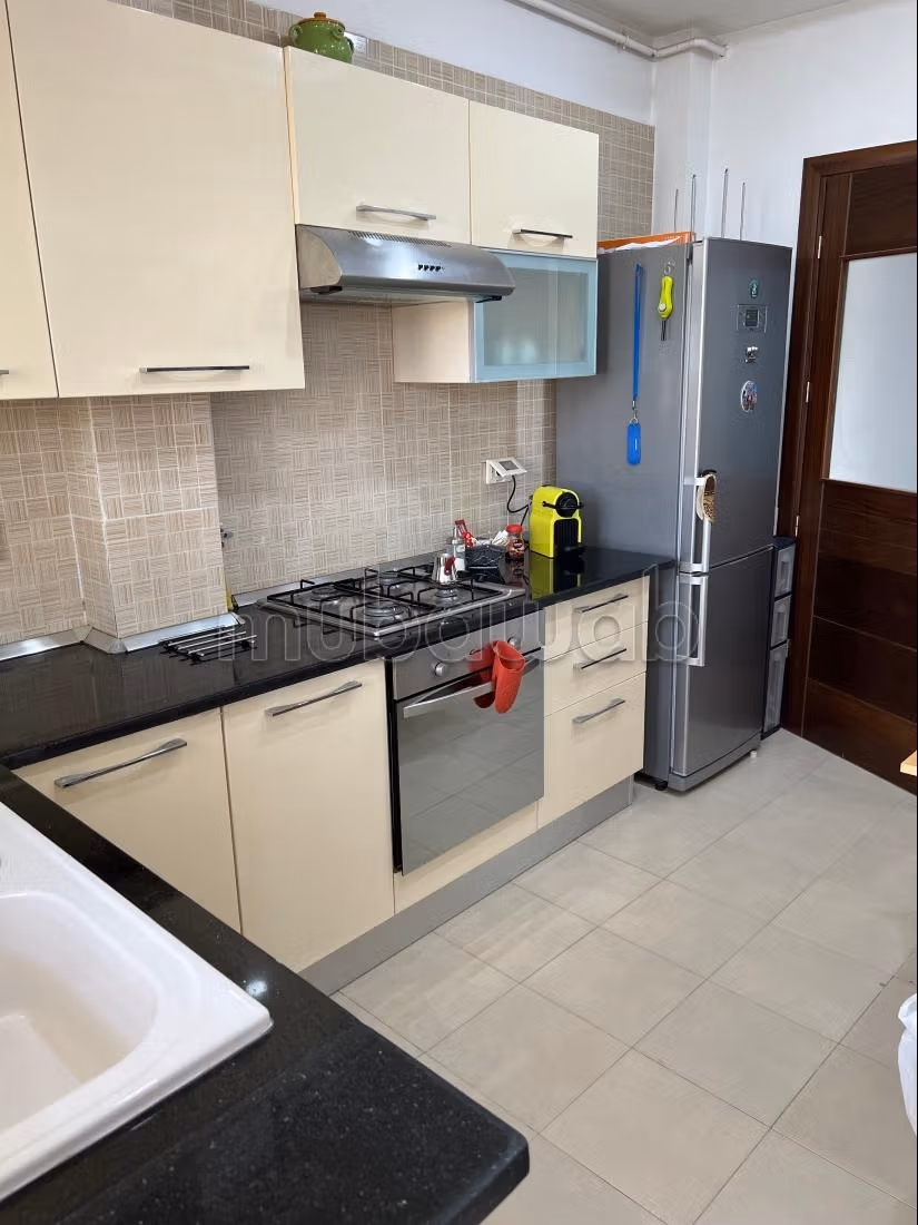In affitto bel appartamento S2 arredato di 140 m²