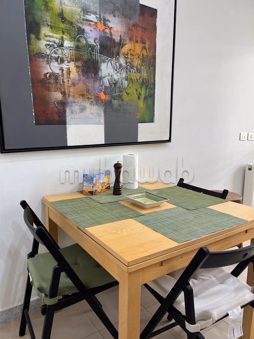 In affitto bel appartamento S2 arredato di 140 m²