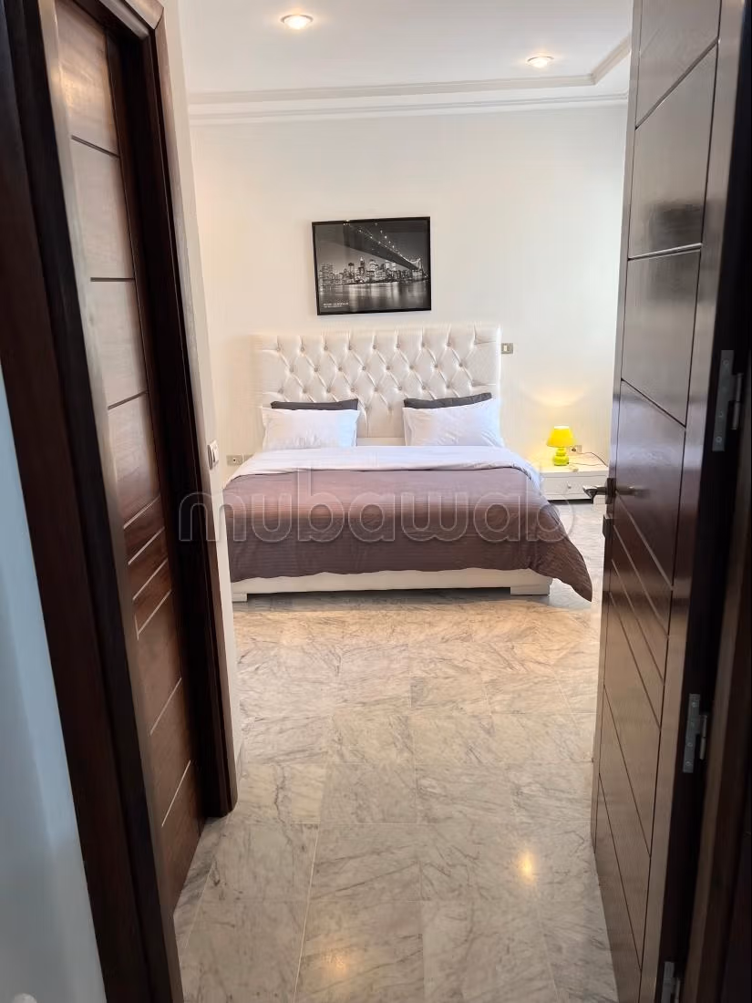 In affitto bel appartamento S2 arredato di 140 m²