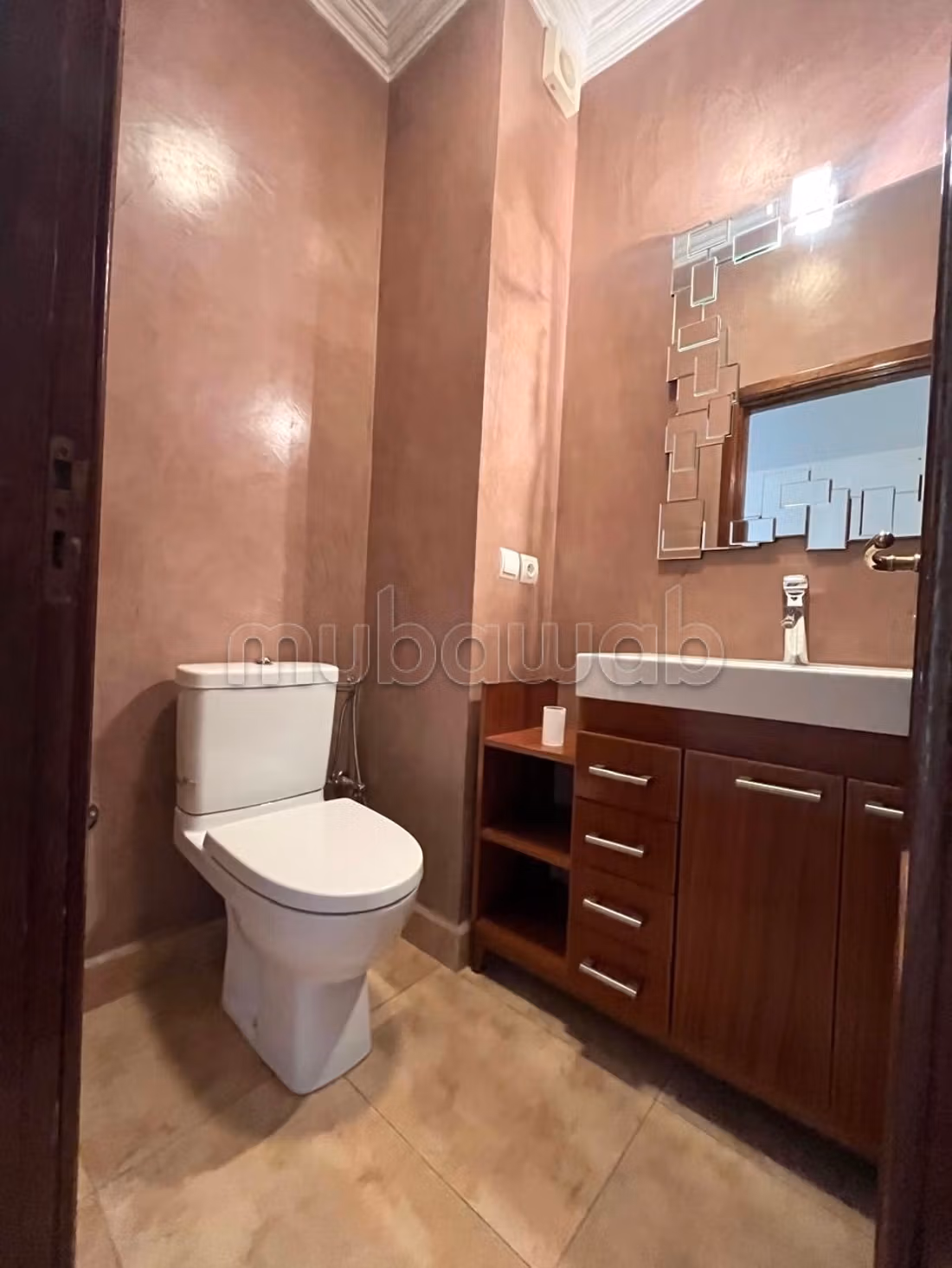 Appartamento vuoto Aindiab
