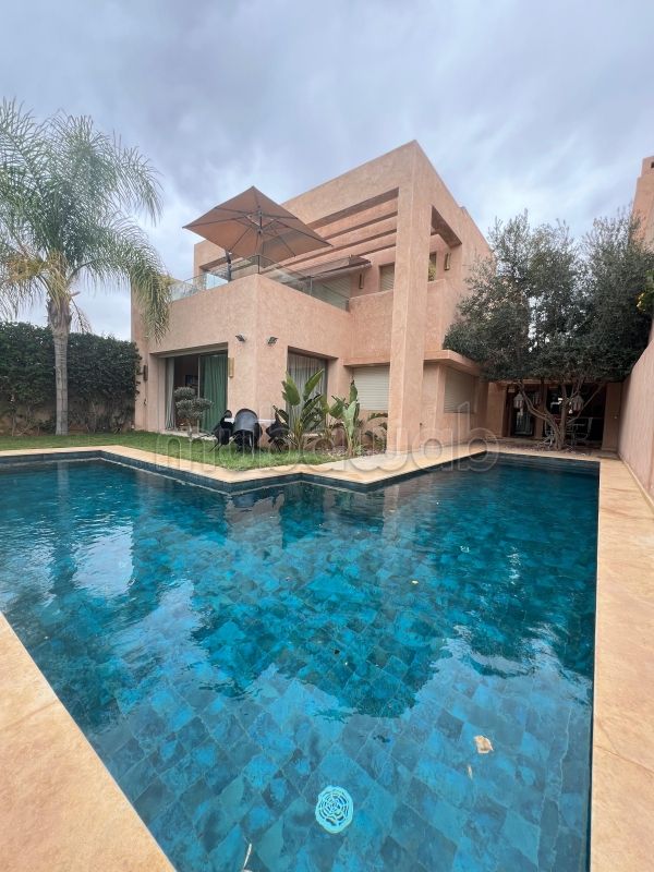 Location Villa Meublée Avec Grand Jardin