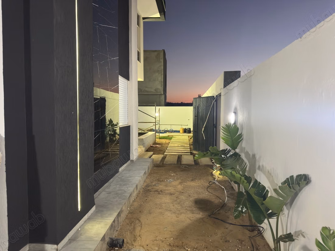 Una villa affascinante in stile moderno