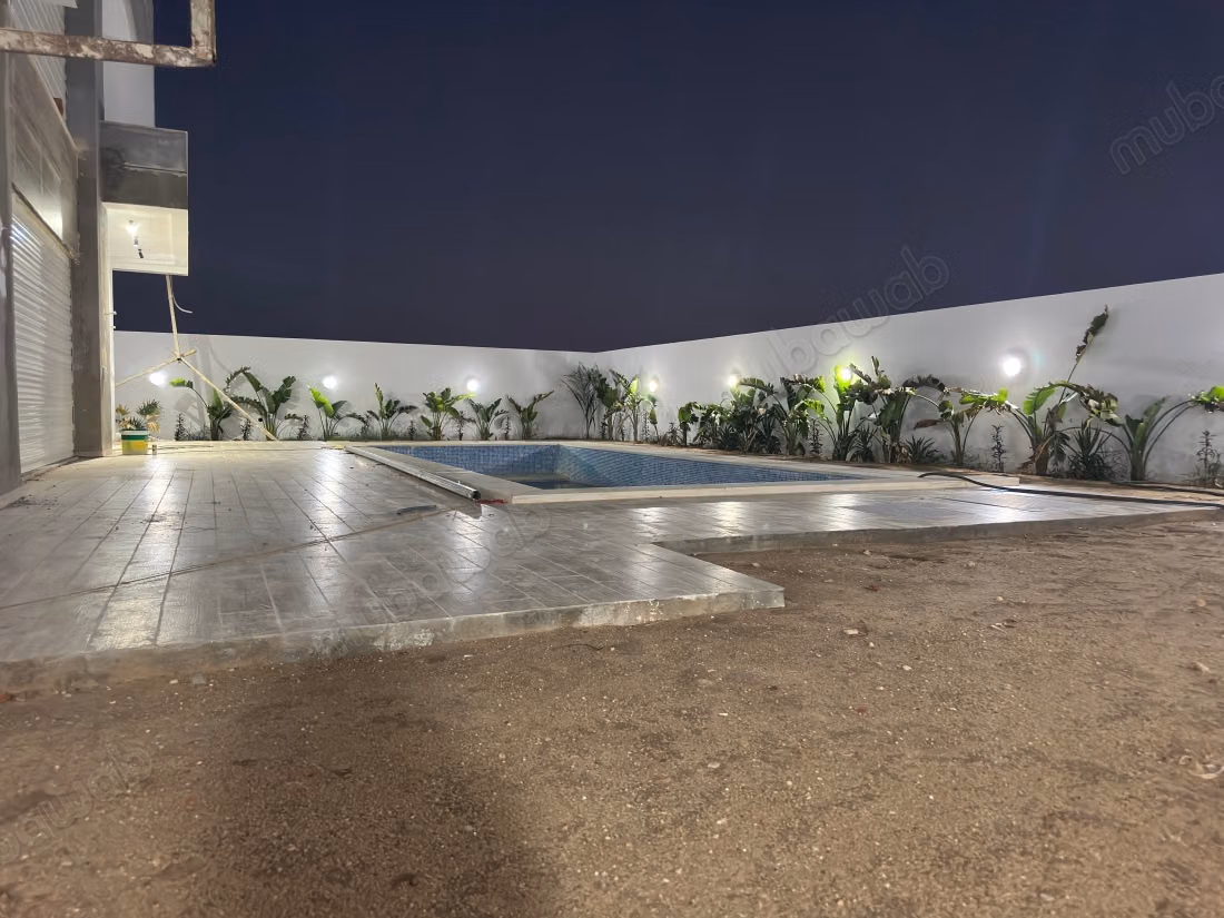 Una villa affascinante in stile moderno