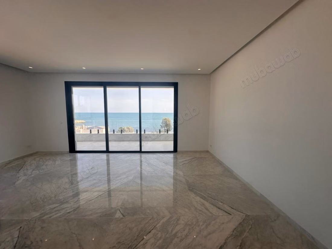 Appartamento arredato con piscina