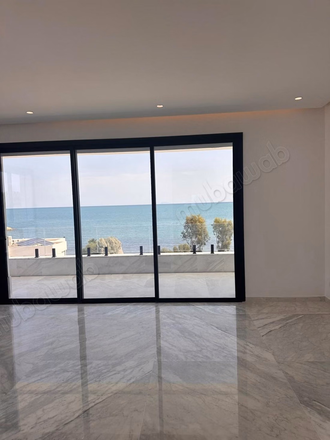 Appartamento arredato con piscina