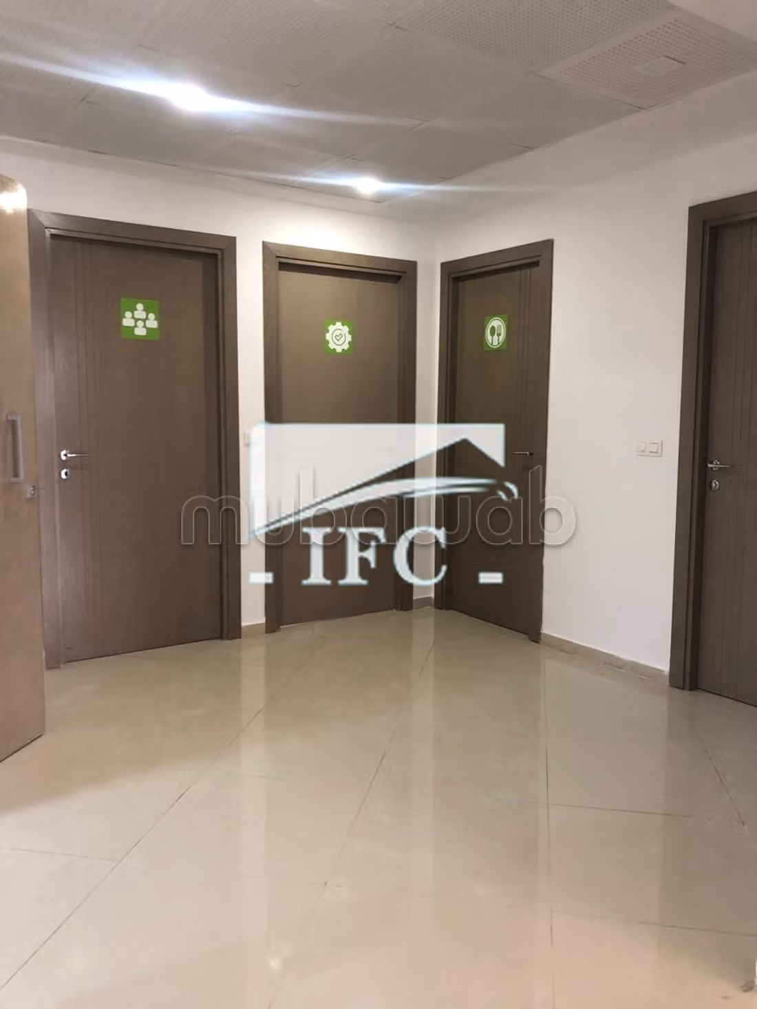 Bureau en 4 espaces 185m² CUN IFCU219