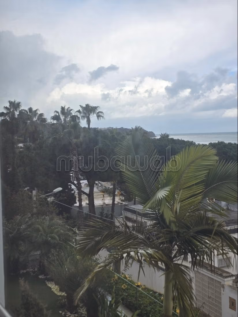 Triplex con vista mare in affitto a Marsa
