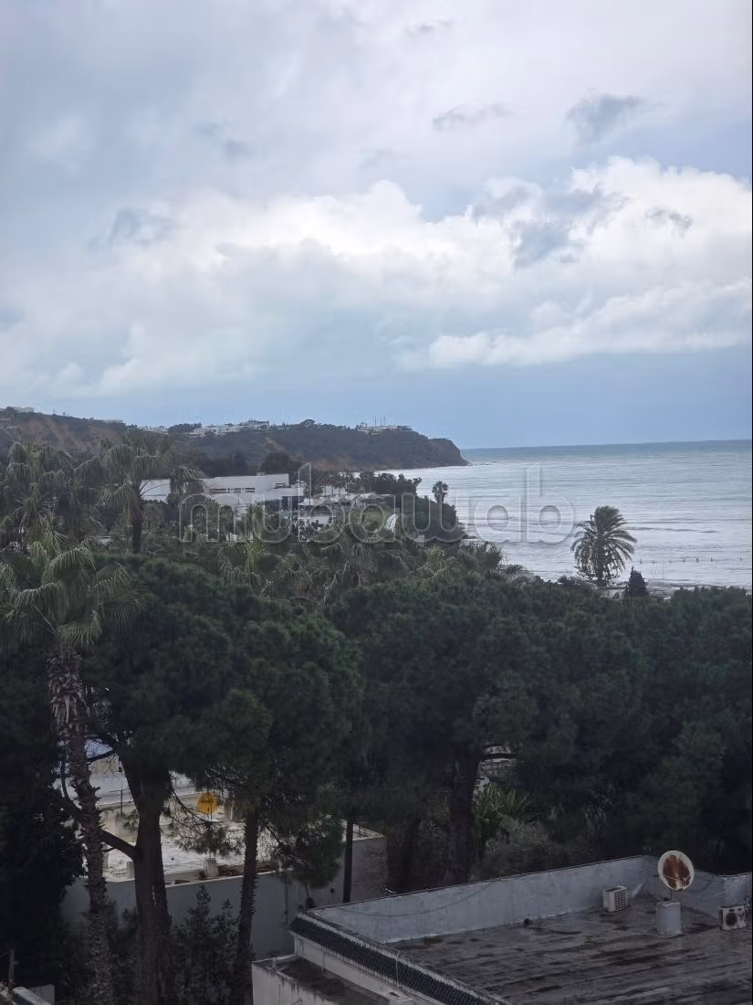 Triplex con vista mare in affitto a Marsa