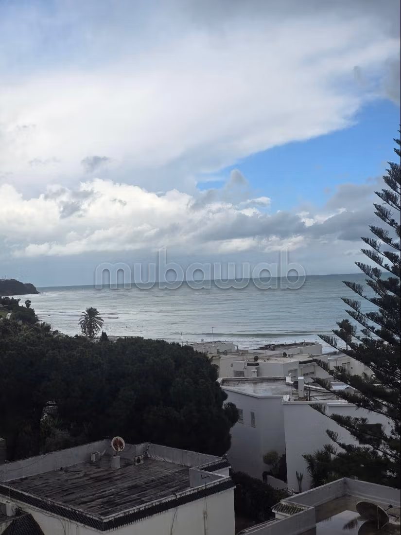 Triplex con vista mare in affitto a Marsa