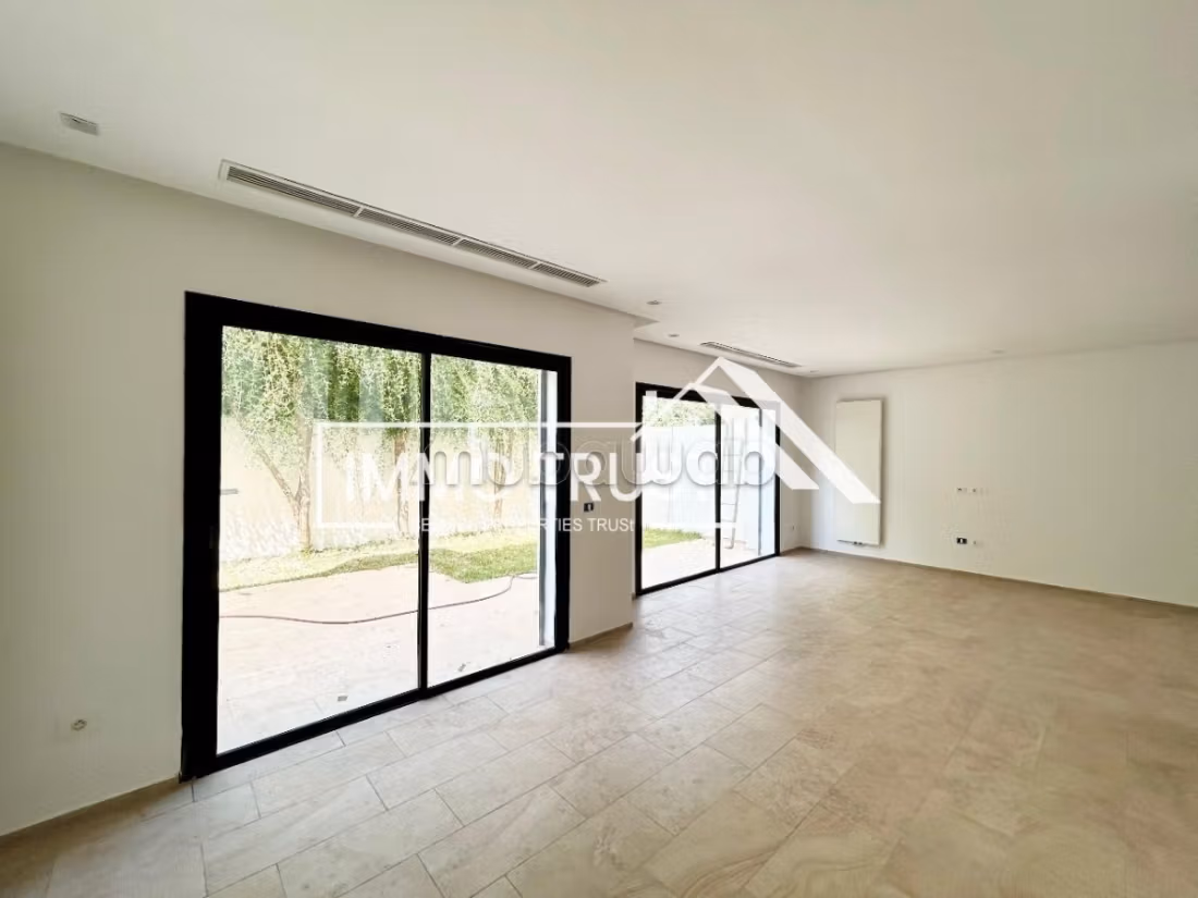 Duplex S3 in fase di rifinitura a La Soukra