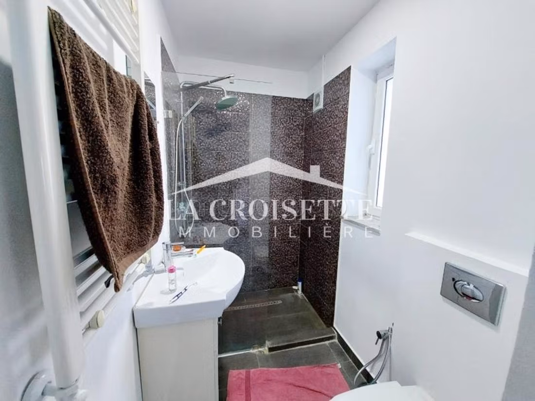 Rez de chaussée de villa s3 avec jardin à La Marsa