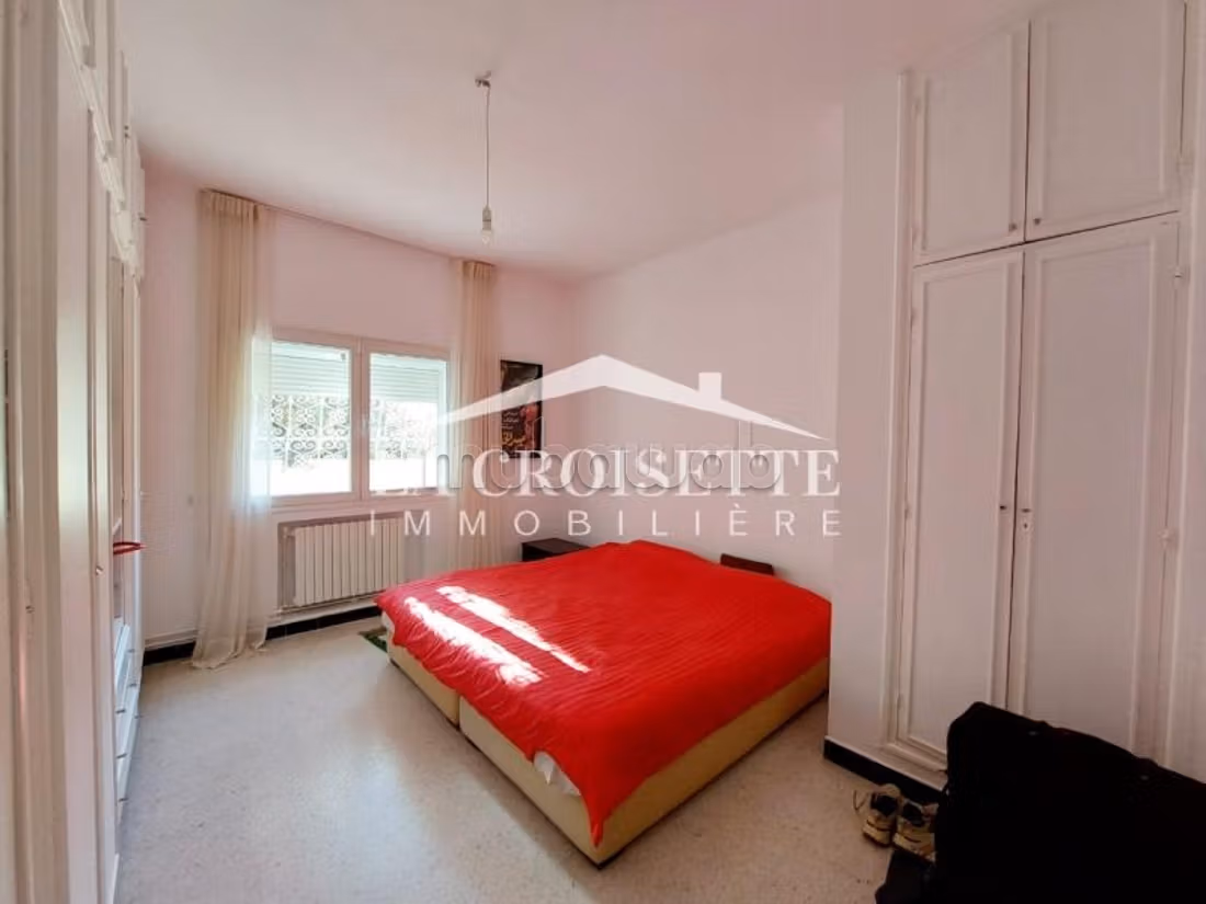 Rez de chaussée de villa s3 avec jardin à La Marsa