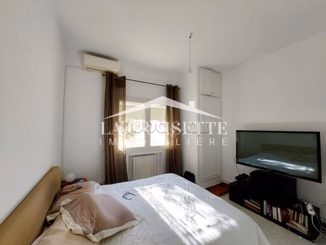 Rez de chaussée de villa s3 avec jardin à La Marsa