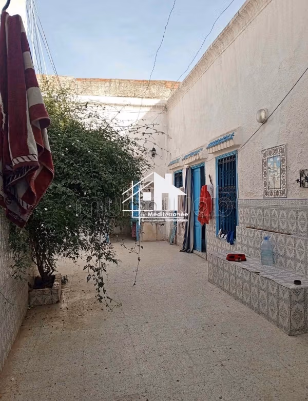 In vendita casa in stile arabesco nel centro città