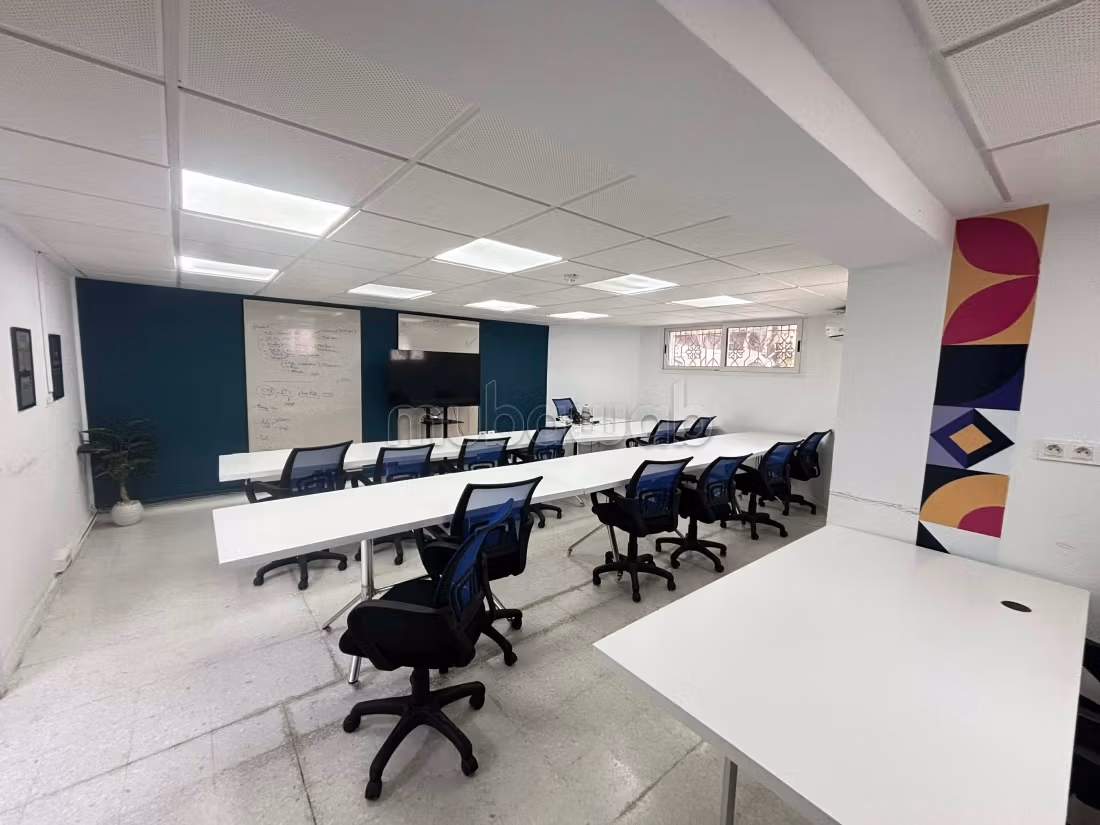 A louer Villa usage bureautique 20 Bureaux Lac 1
