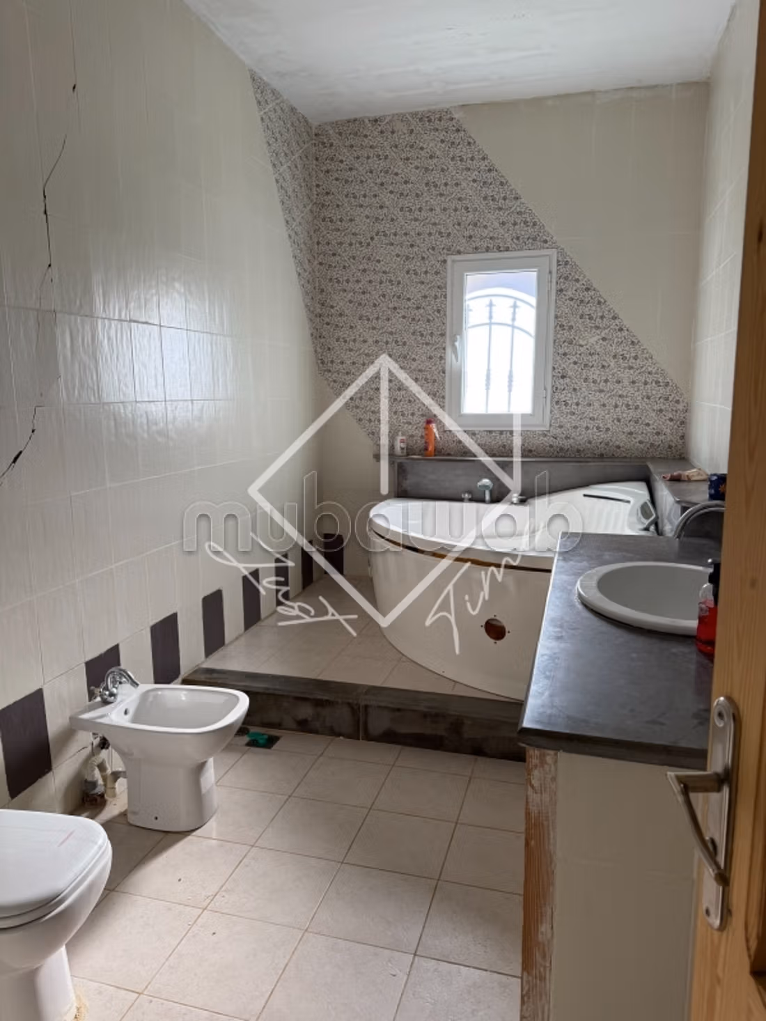 À vendre villa s3 bâti sur un terrain agricole à